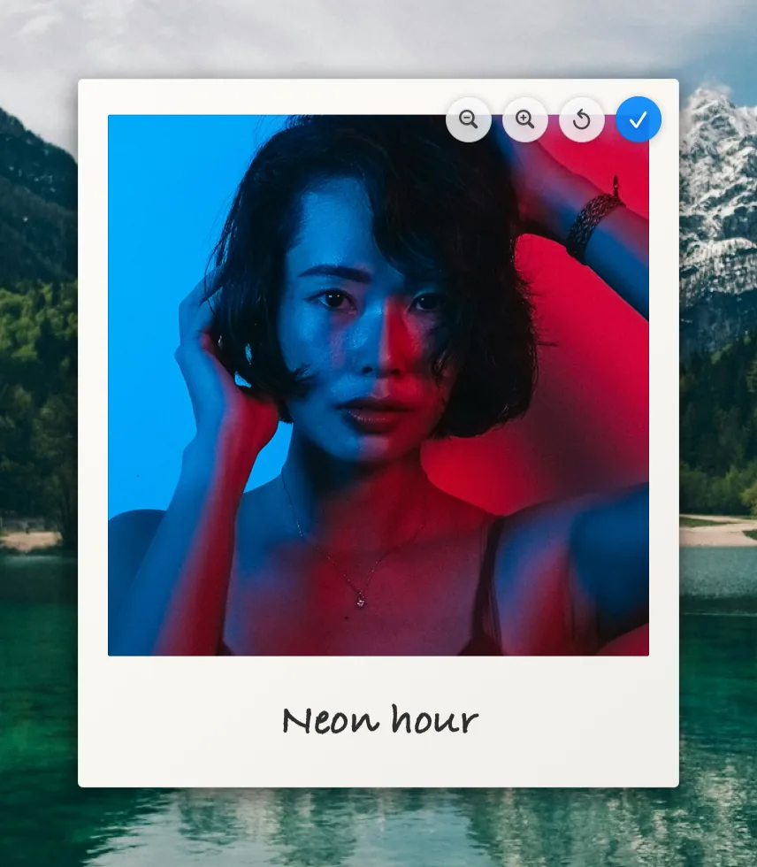 Cropping a Polaroid pin: zoom and reset controls over the photo